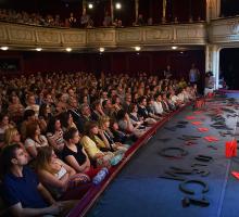 Publiczność w Teatrze im. Adama Mickiewicza
