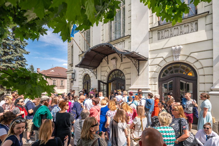 Czwartek: wielki finał urodzin